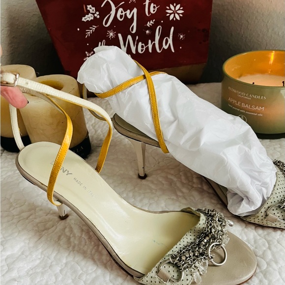 🌷🌸nice beige shoes. - Picture 3 of 7